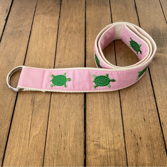CJ Laing Accessories - NWOT CJ Laing Turtle Embroidered Belt D Ring XS